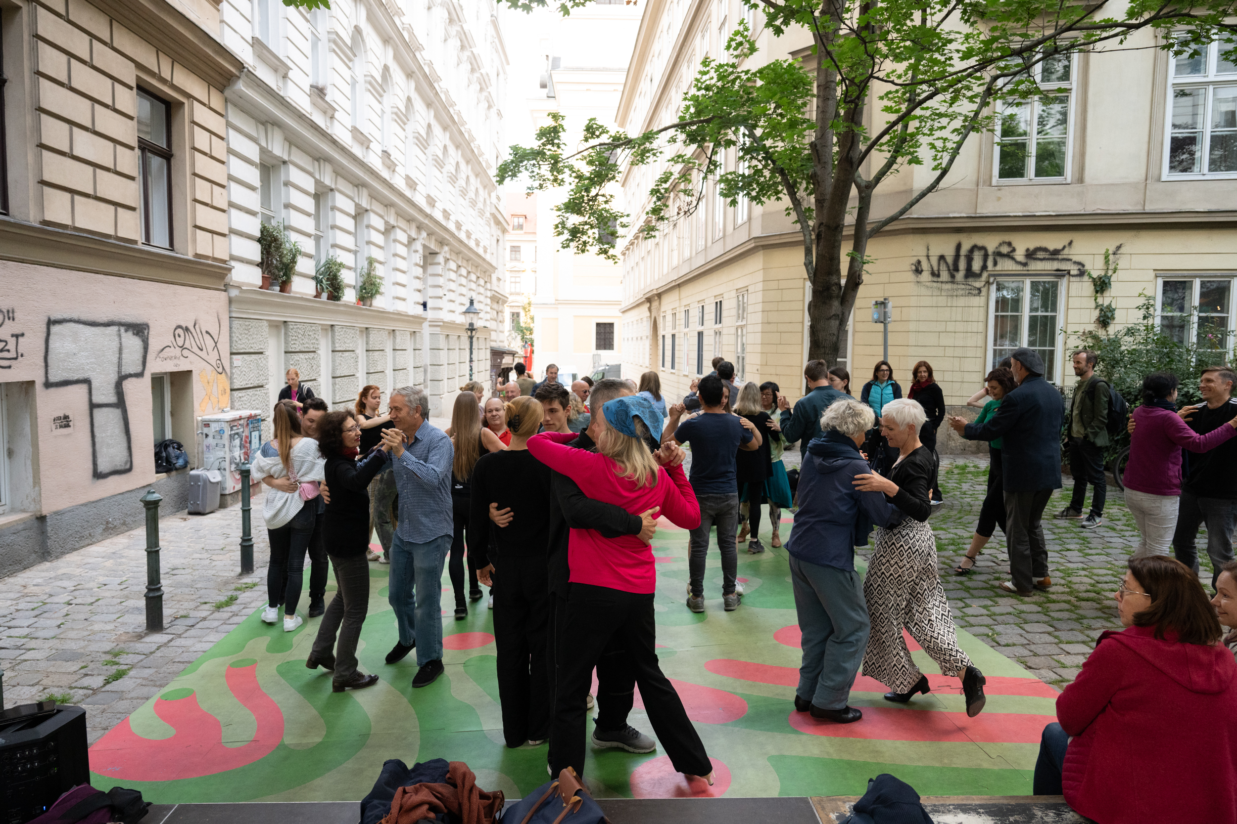 027_Neubau_tanzt_lowres_13. Juni 2024_©_Liebentritt